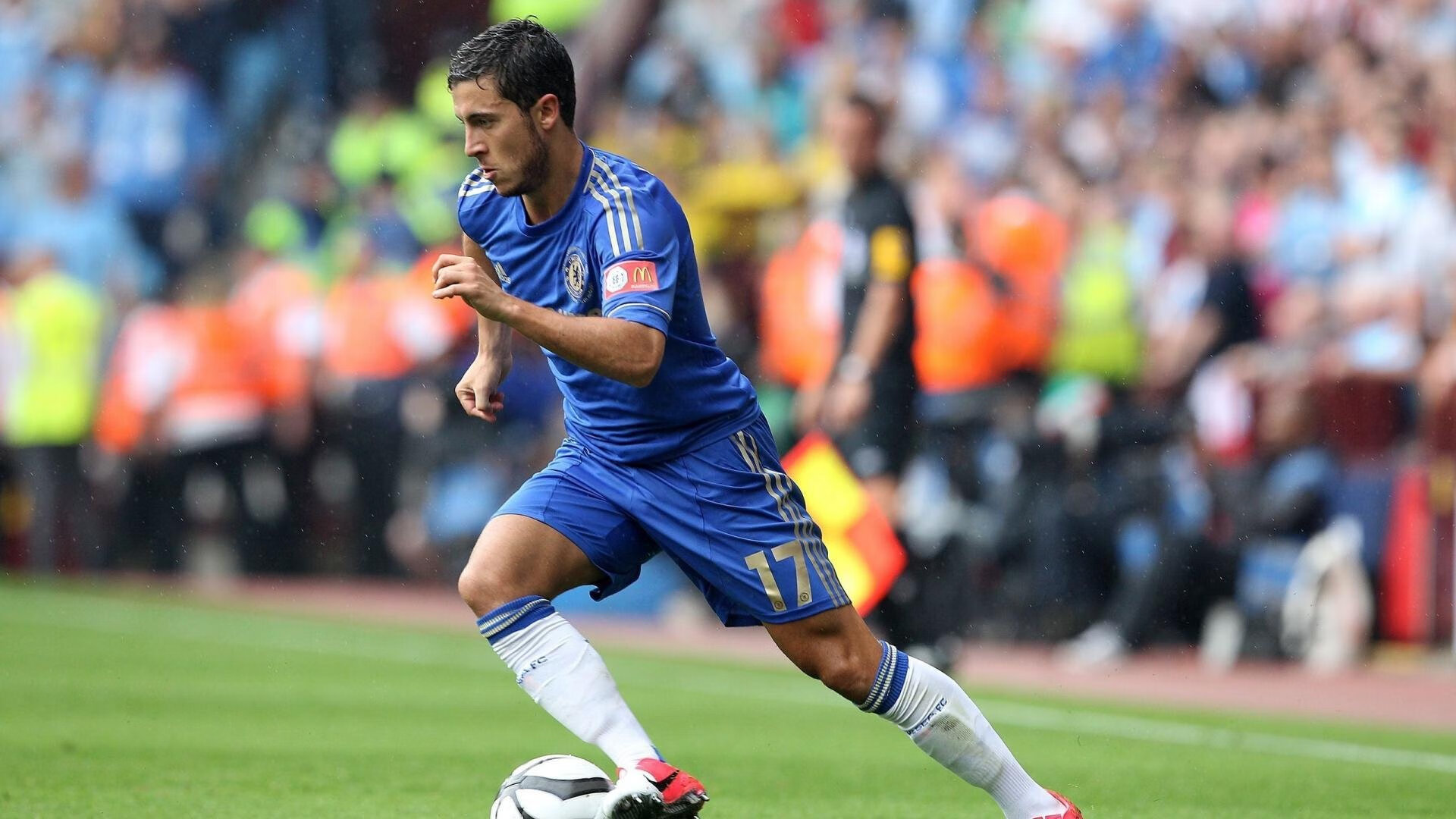 德甲攻防激战：速度与力量的极致碰撞！，德甲对抗